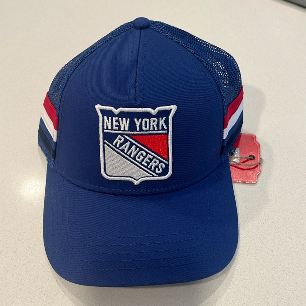 NWT NY Rangers trucker hat